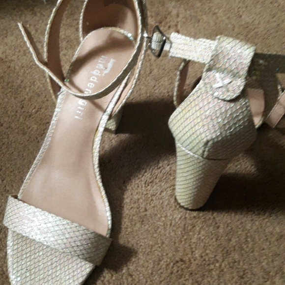 Madden Girl Shoes Madden Girl Glitter Sandals Nwot Poshmark